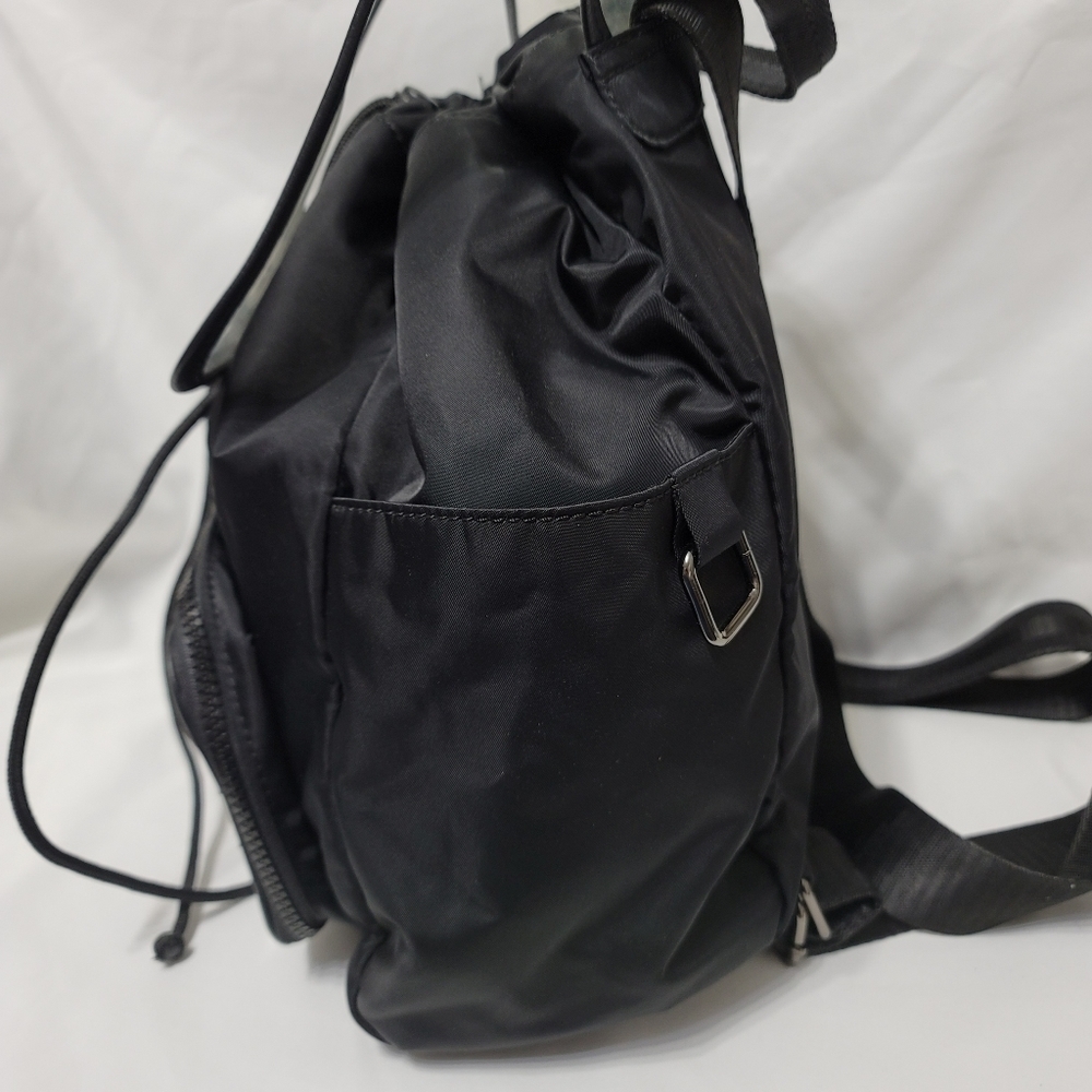 ✨ ZARA Trafaluc Medium Black Vinyl Technical Fabric Backpack - Picture 5 of 9